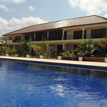 Lombok Beach Hotel Montongbuwoh Bagian luar foto