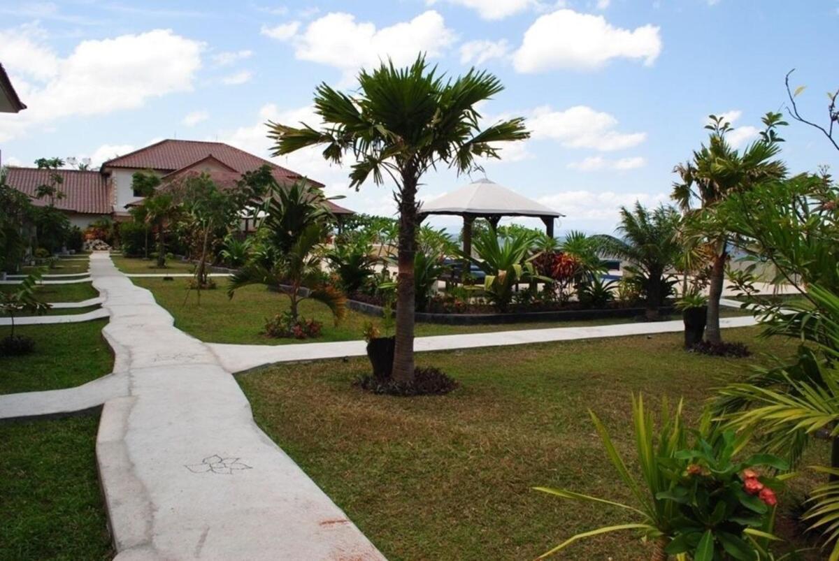 Lombok Beach Hotel Montongbuwoh Bagian luar foto